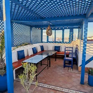 La Maison Du Vent Bed and breakfast